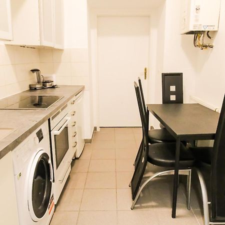 Deluxe Apartment 5P Mm A Wien Exterior foto