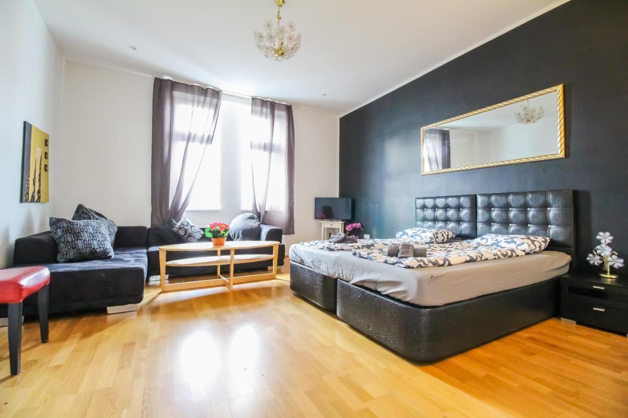 Deluxe Apartment 5P Mm A Wien Exterior foto
